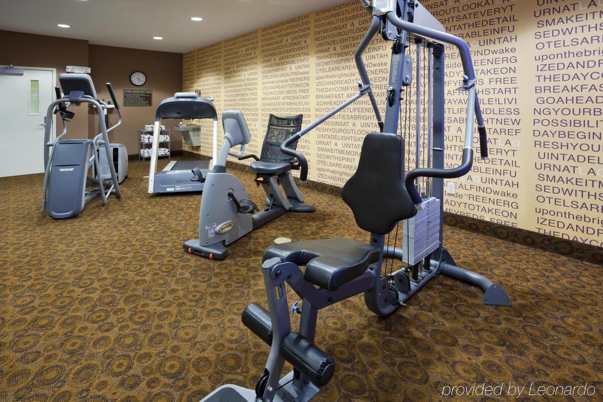 La Quinta By Wyndham Fargo-Medical Center Hotel Facilities photo