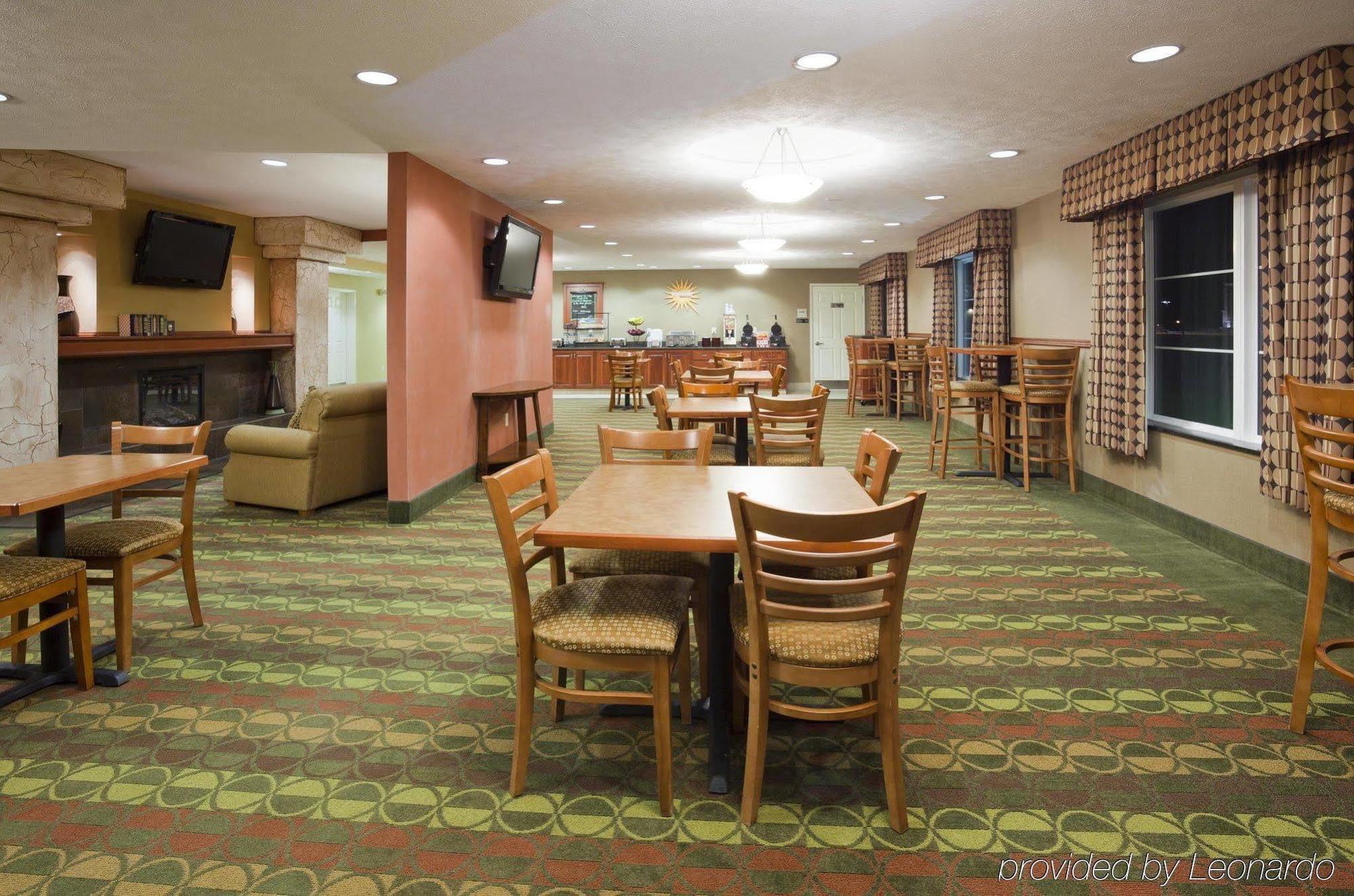 La Quinta By Wyndham Fargo-Medical Center Hotel Exterior photo